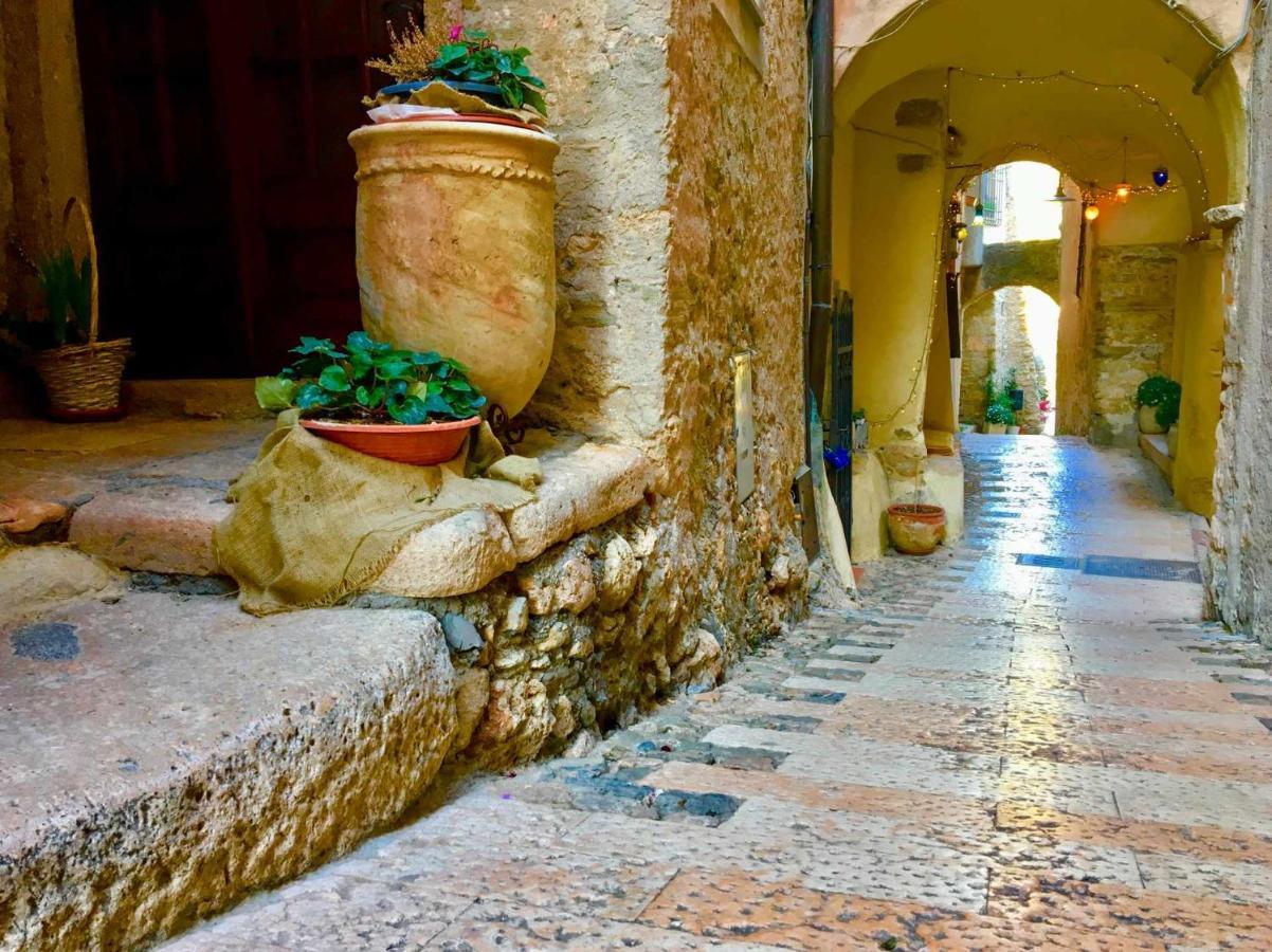 Le Torri Riviera Holiday Αλμπένγκα Εξωτερικό φωτογραφία