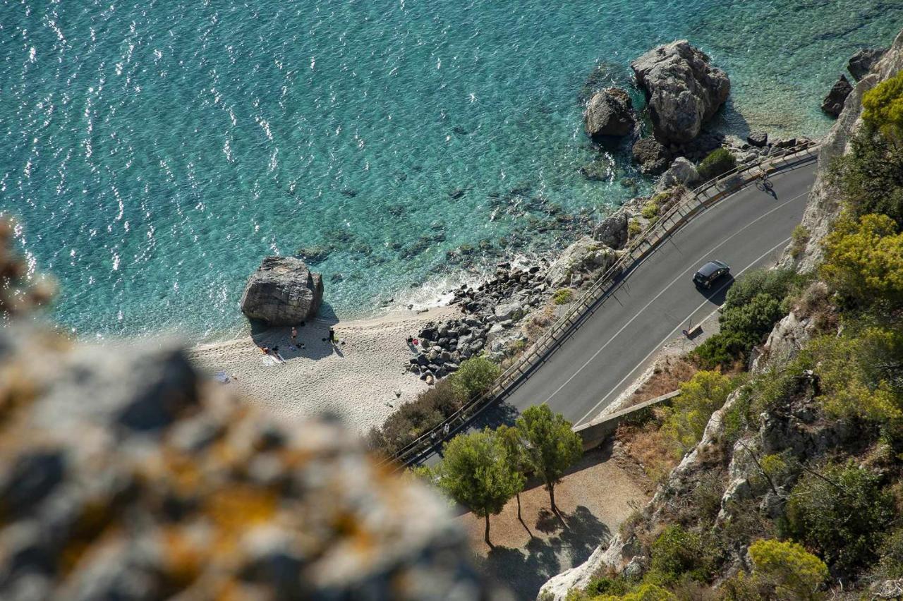 Le Torri Riviera Holiday Αλμπένγκα Εξωτερικό φωτογραφία