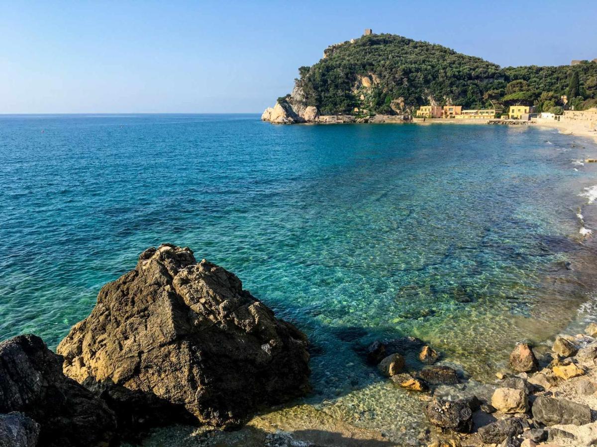 Le Torri Riviera Holiday Αλμπένγκα Εξωτερικό φωτογραφία